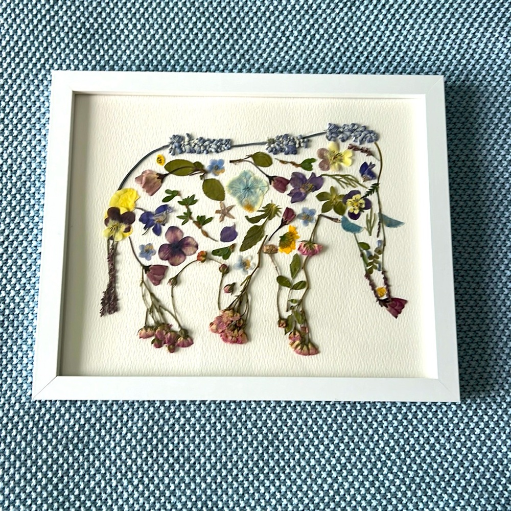PRESSED FLOWER ELEPHANT